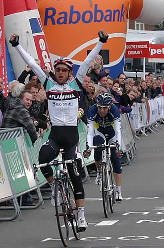 Enrico Rossi wins the Dwars door Drenthe.