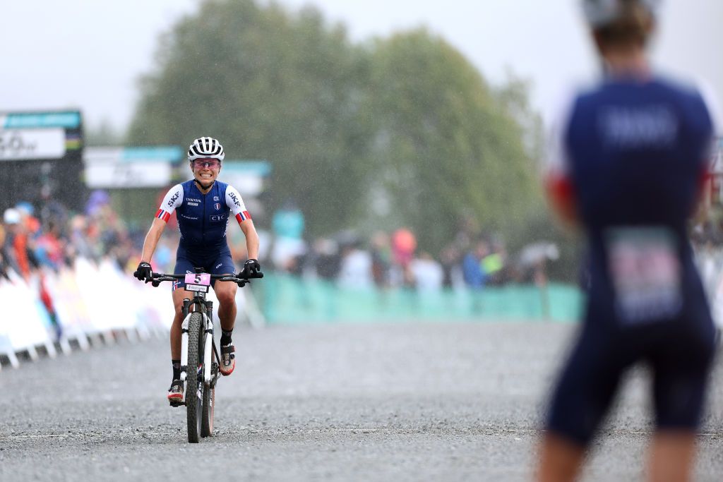 Winner Pauline Ferrand-Pr&eacute;vot (France) waits for her compatriot Loana Lecomte to cross the line for silver