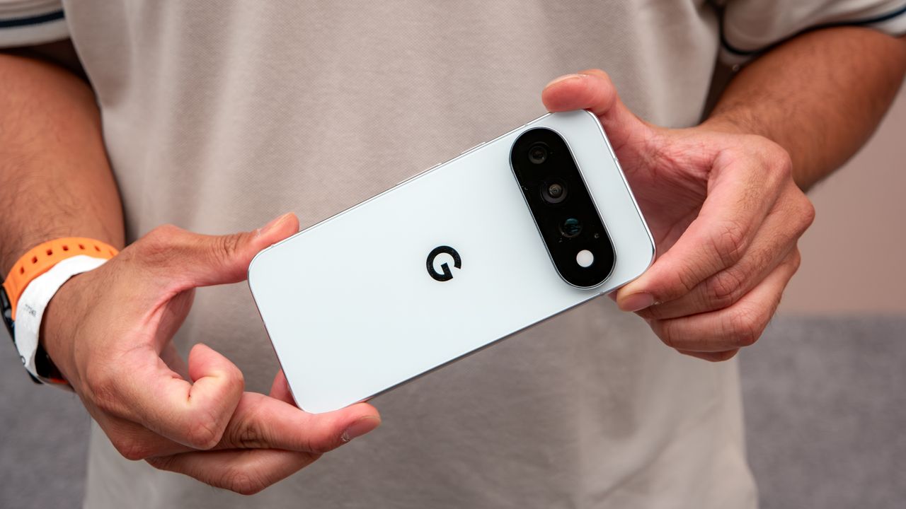Google Pixel 11 Pro hands-on.