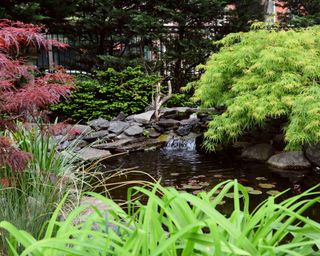 Japanese style garden Jefferson Market Garden New York designed by Pamela Berdan