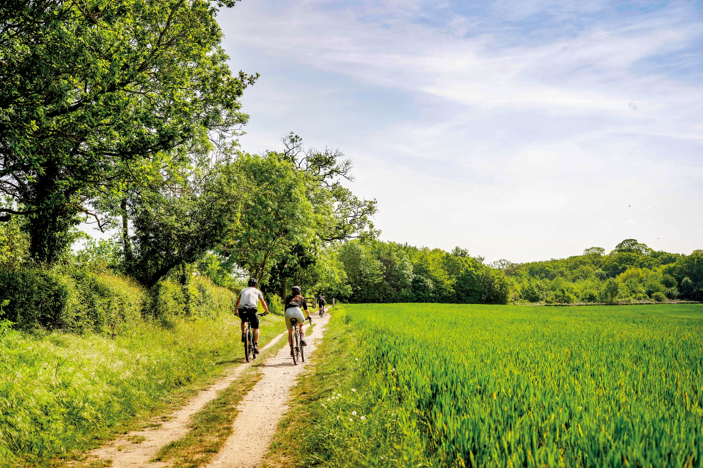 Gravel riding through edgelands