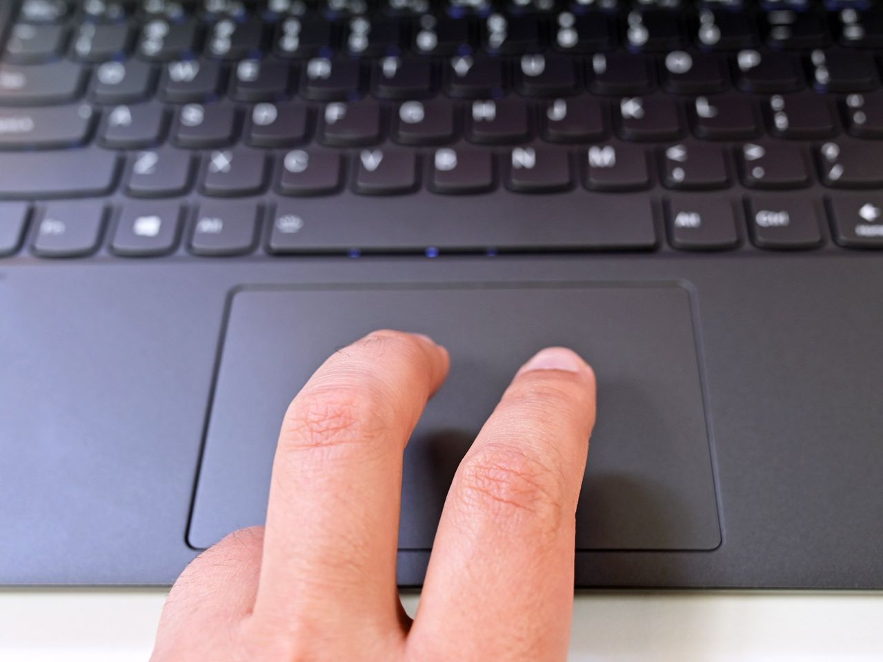 Lenovo Flex 5g Trackpad