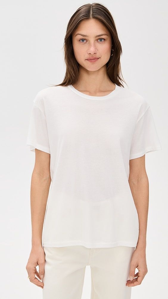Éterne Short Sleeve Boyfriend T-Shirt