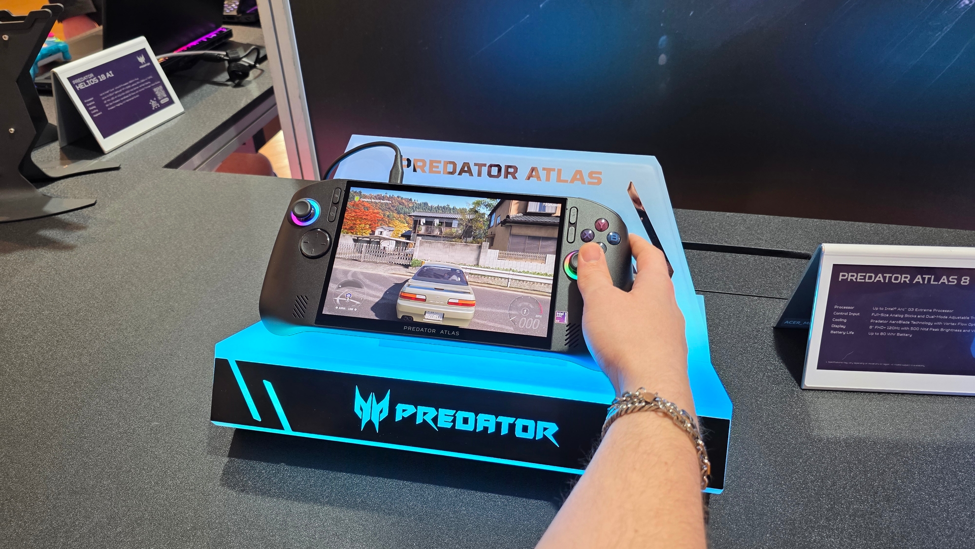 Acer Predator Atlas 8