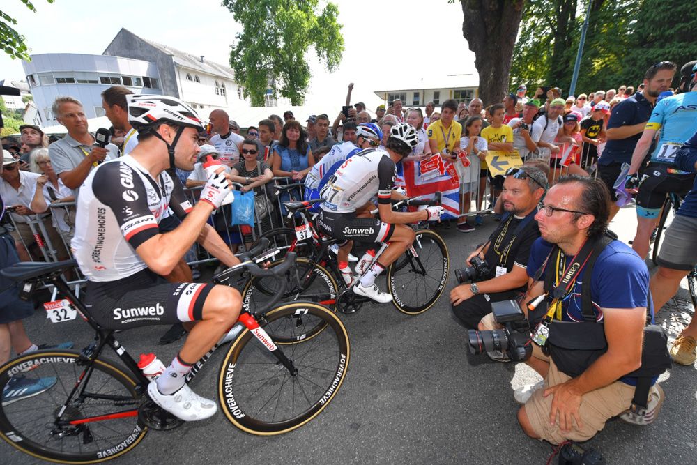 Tom Dumoulin (Team Sunweb) tried to stay cool at the start