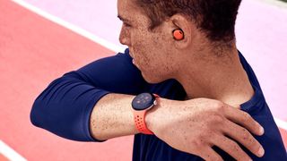Pixel Watch 2 Coral Active Sport Band outdoor lifestyle