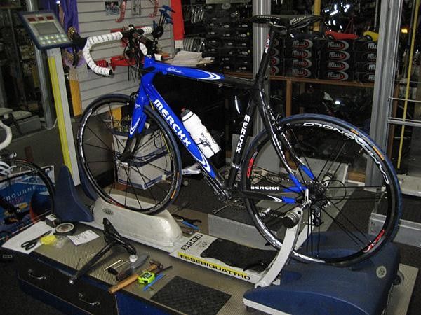Eddy Merckx's 2007 eXm equipped with Campagnolo 2007 Carbon Record Ensemble and Campagnolo 2007 Euros G3 Pro wheelset