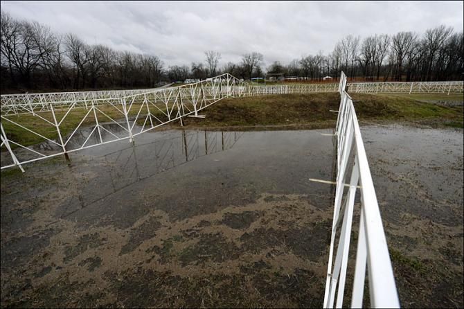 Fear of flooding caused organizers and the UCI to move the elite races up by one day.
