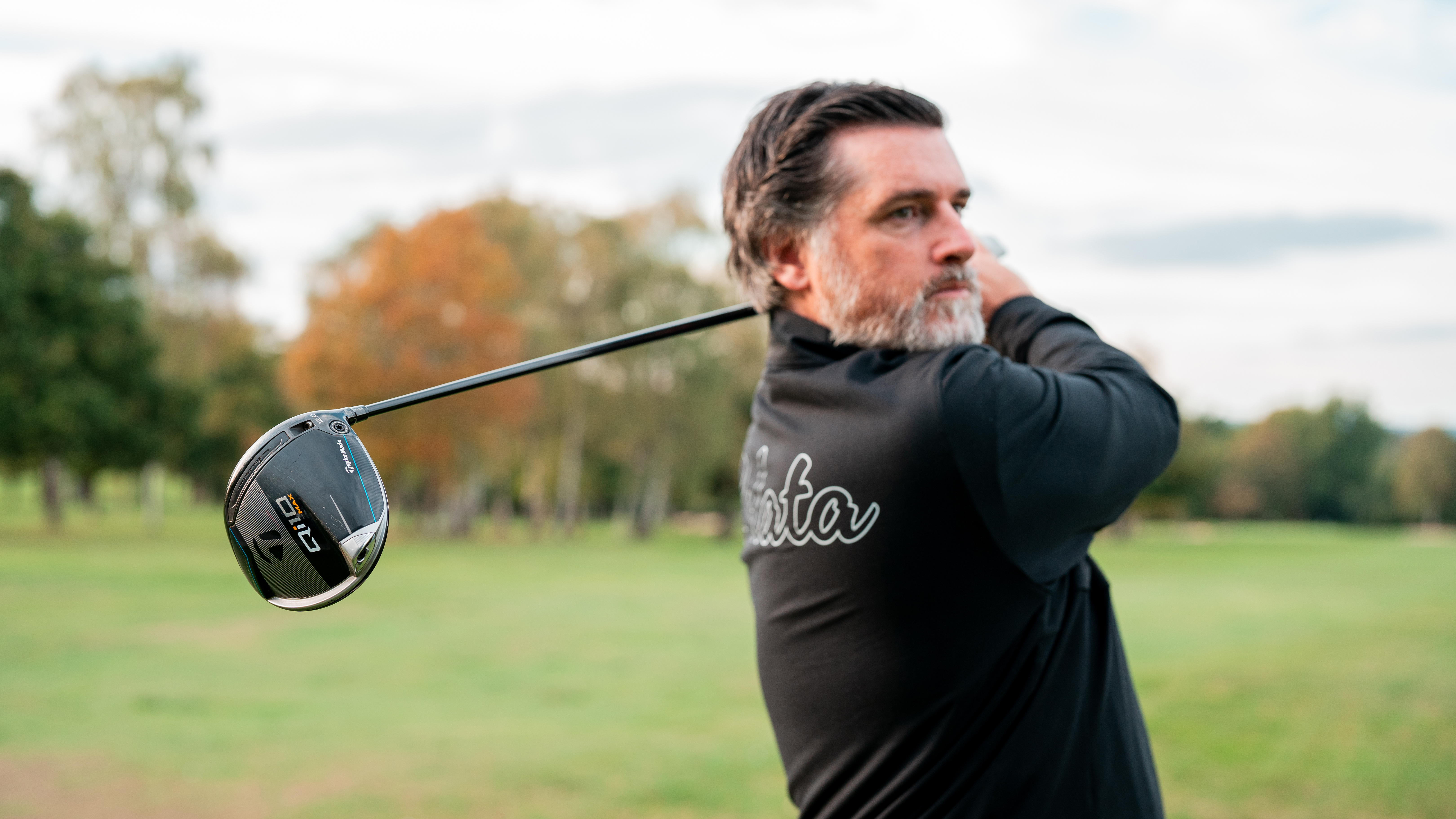 Photo of Joe Fergsuon testing the Qi10 max