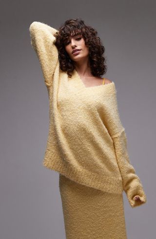 Oversize V-Neck Sweater