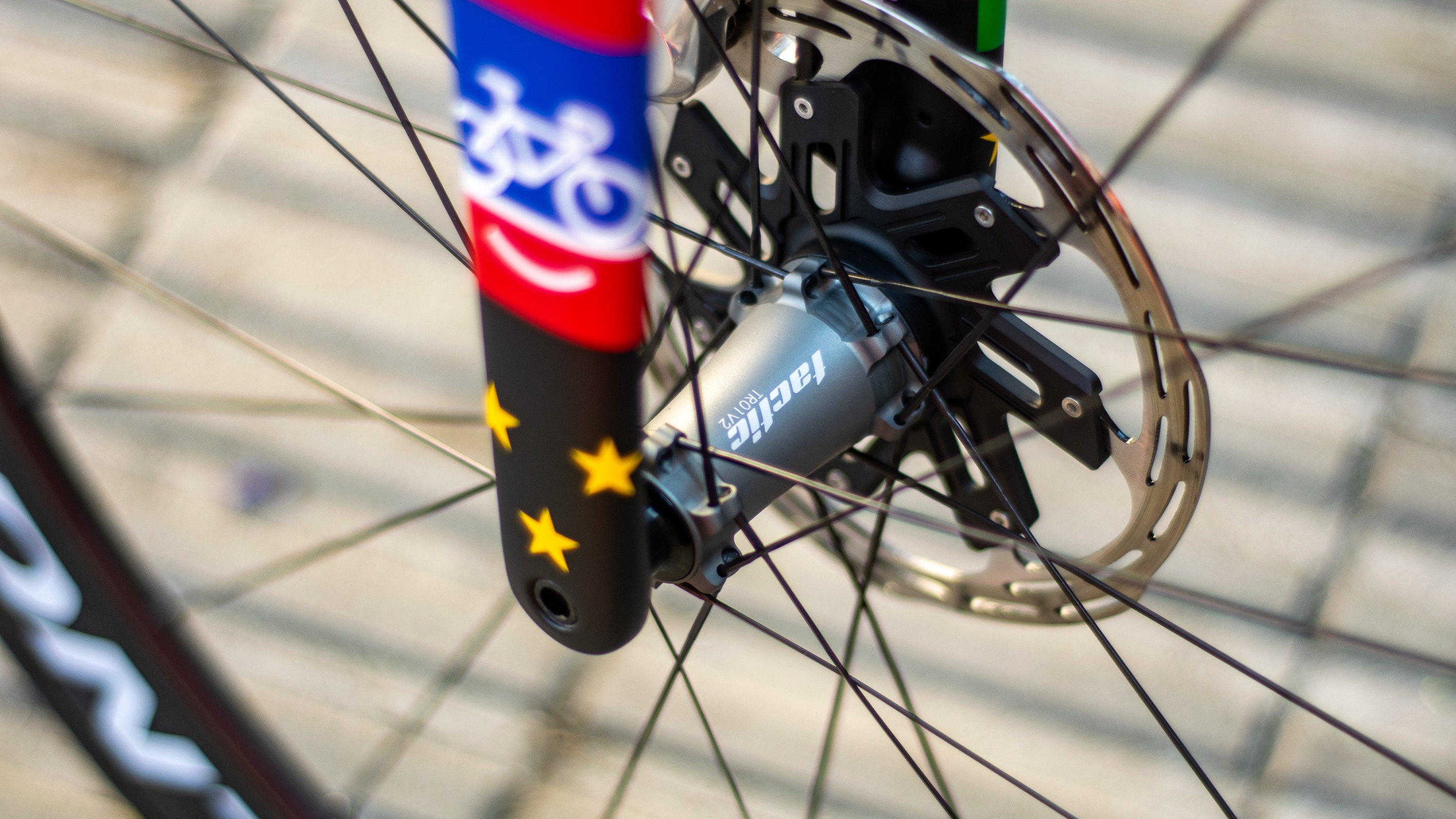 A Tactic hub on a Lidl-Trek Tour de France bike