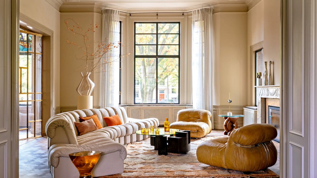 This Dutch Home Balances Grandeur With Contemporary Style | Livingetc