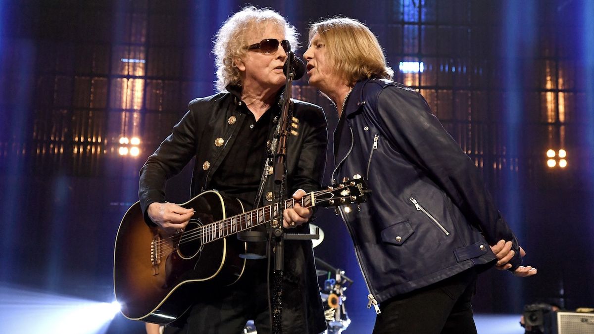 Ian Hunter's new album features collaborations with Joe Elliott, Slash