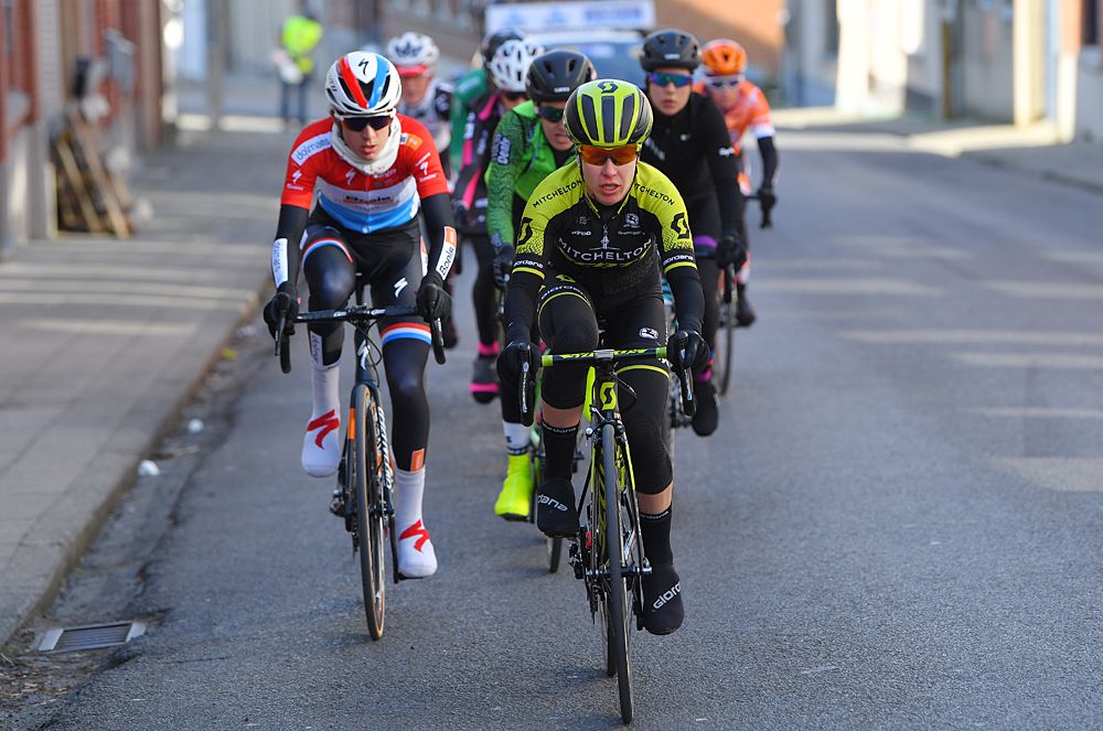 Amanda Spratt (Mitchelton-Scott) in the breakaway at Omloop Het Nieuwsblad Women Elite