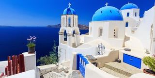 The First Timer’s Guide to Santorini, Greece