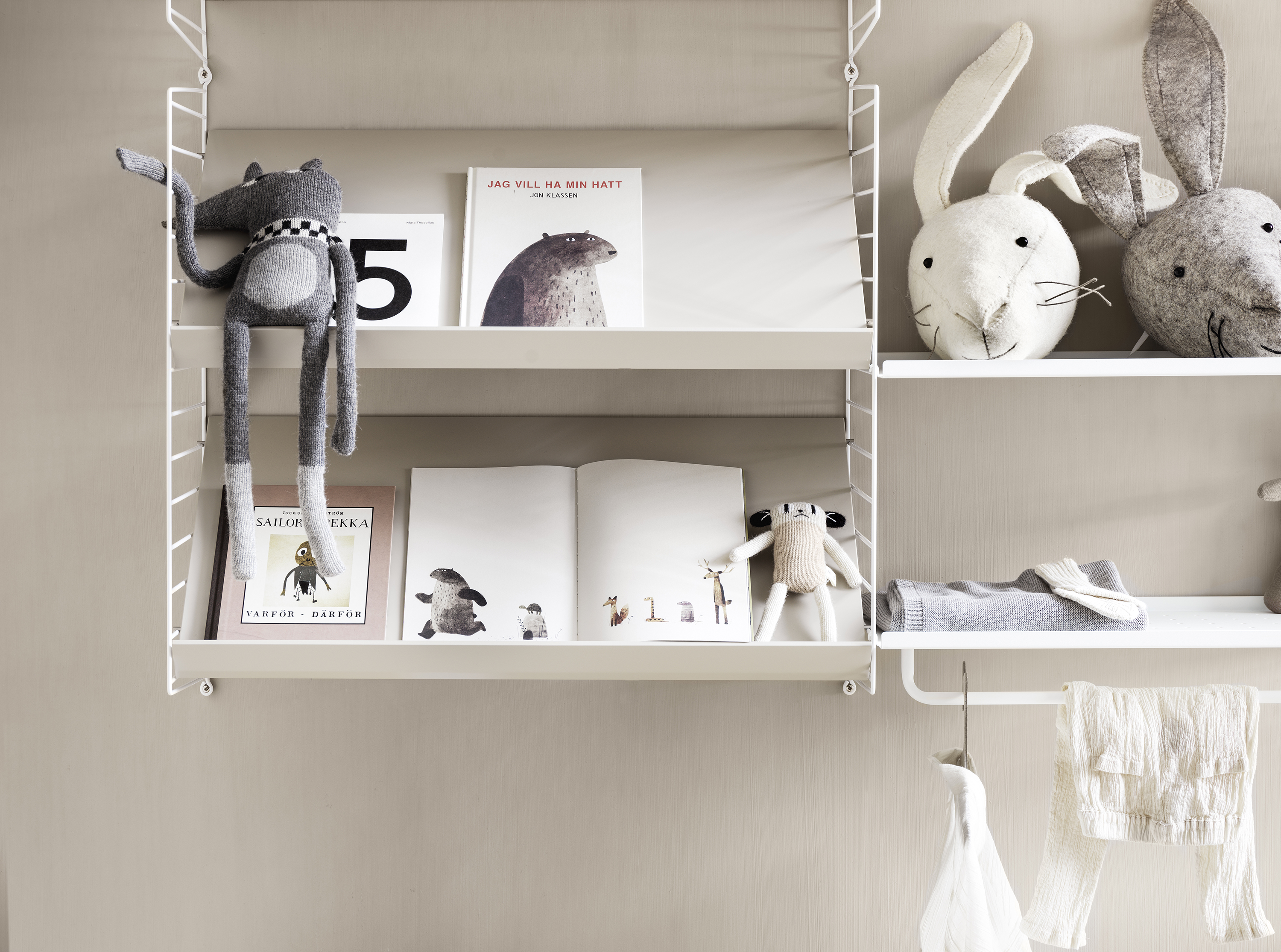 modular shelving by String