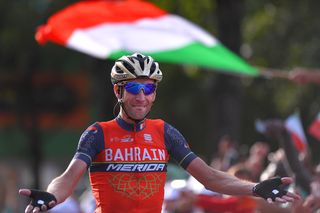 Vincenzo Nibali (Bahrain-Merida) wins his second Il Lombardia