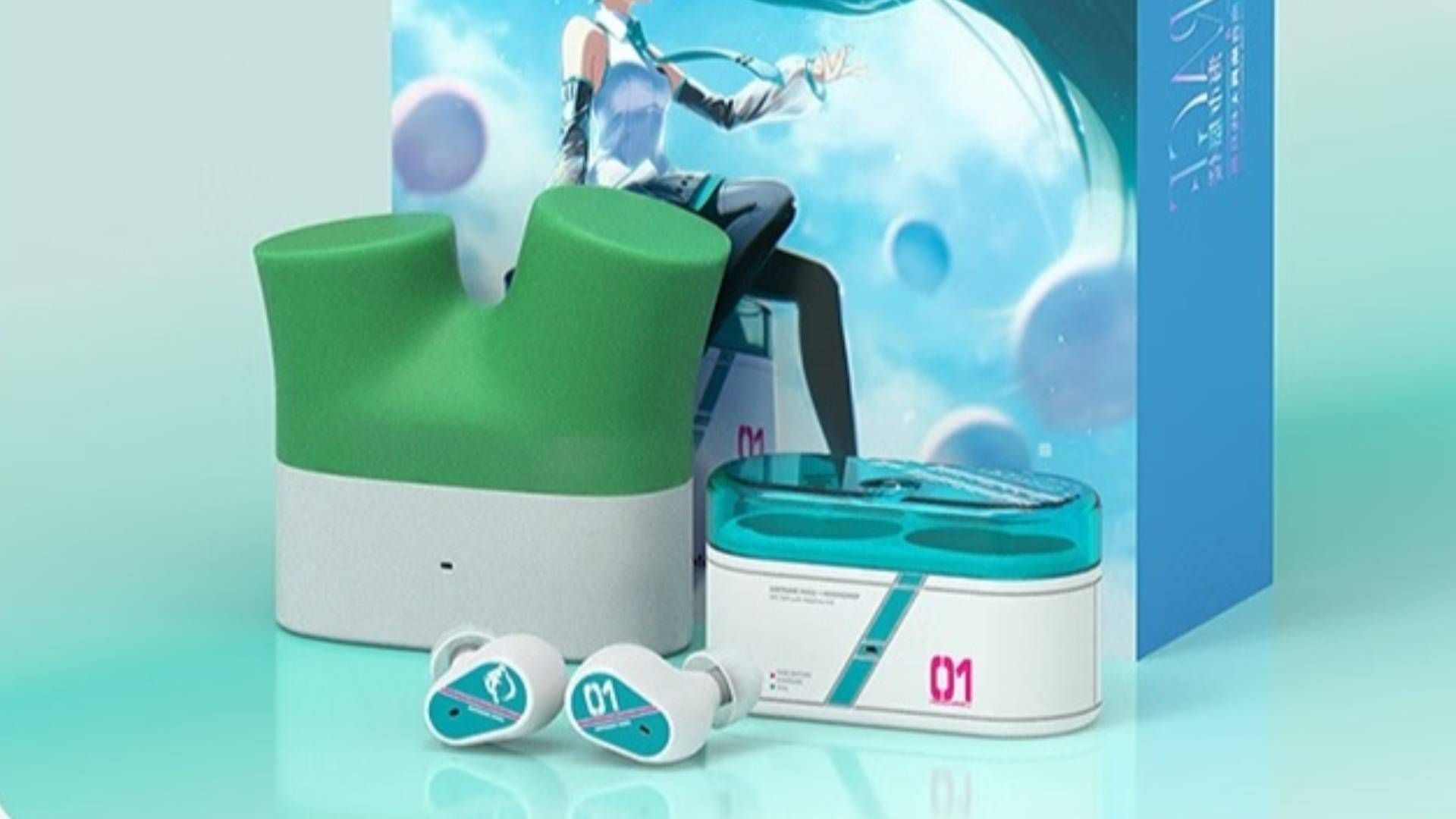 These official Hatsune Miku earbuds come with a leek case, but we can't have them