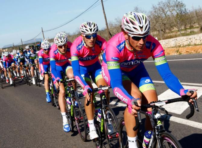 Filippo Pozzato doing his work at the front to control the breakaway