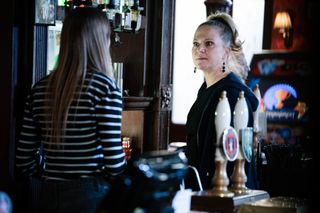 Linda Carter lashes out at Frankie Lewis behind the bar