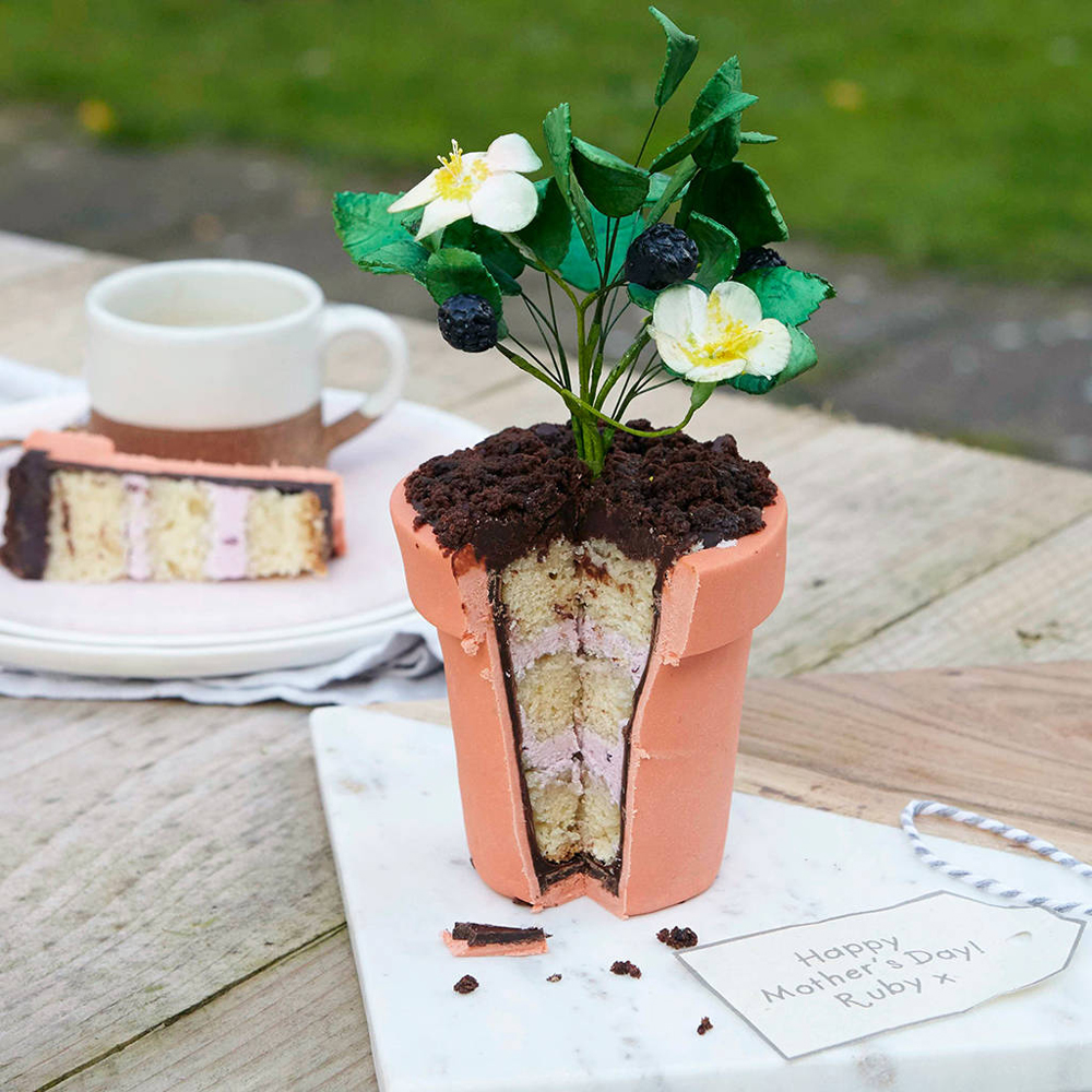 Edible Bramble cake