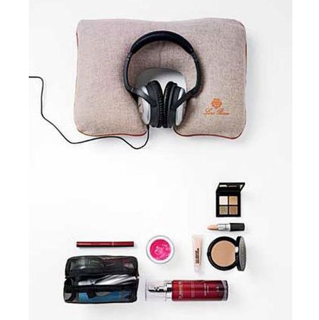 Beauty essentials for traveling