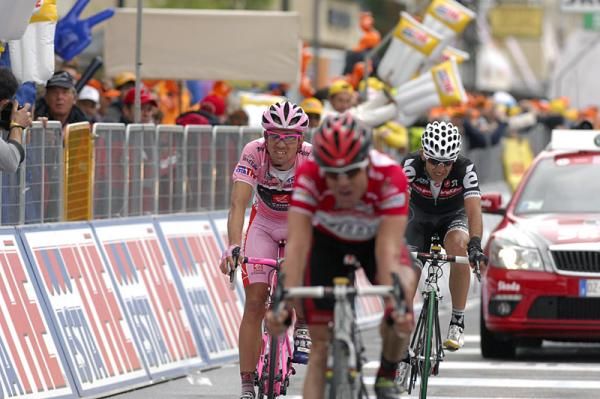 Overnight race leader David Arroyo (Caisse d'Epargne) finished in 7th place.