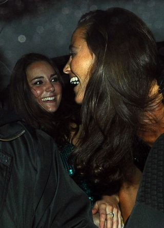 Kate and Pippa Middleton in a taxi
