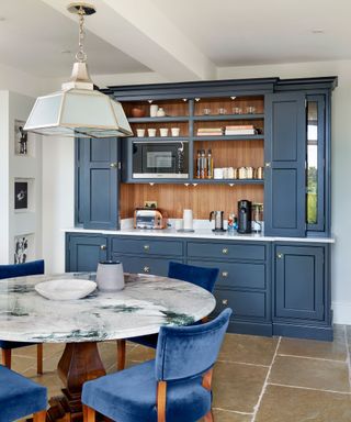 35 Best Kitchen Color Schemes for All Types of Kitchen - Foyr