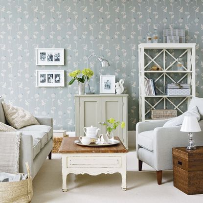 living room with white vanity 