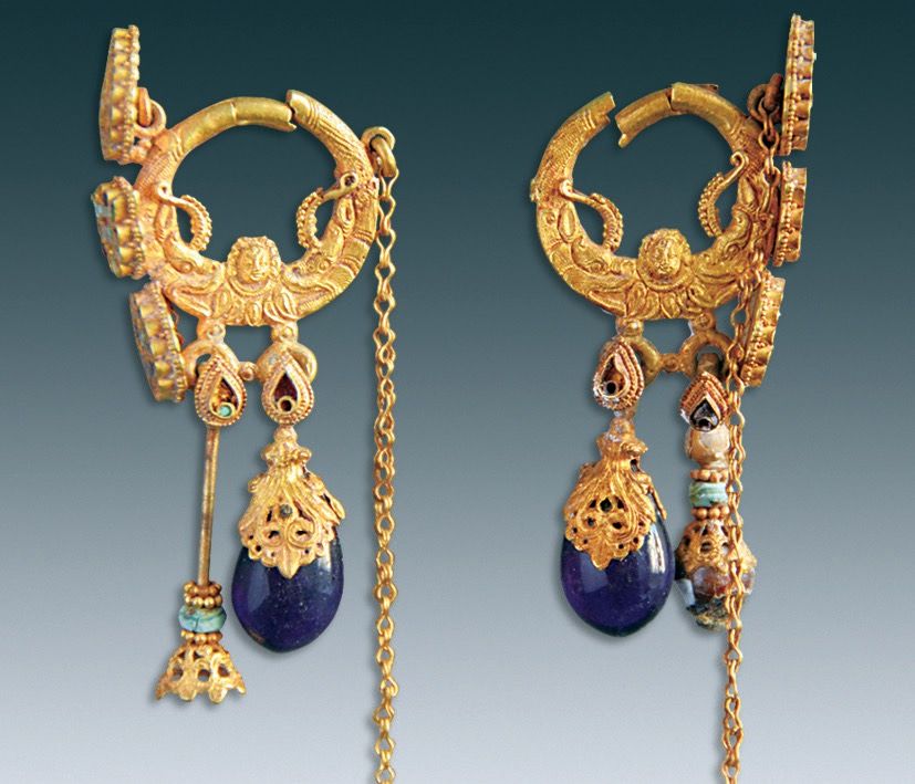 Two gold earrings were found beside Farong&#039;s skull in Datong City, China.