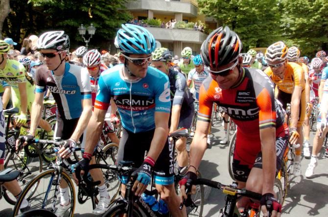 From one former mountain biker to the next... Nathan Haas (Garmin Sharp) has a chat to Cadel Evans (BMC) before the start of Stage 9 of the Giro d'Italia