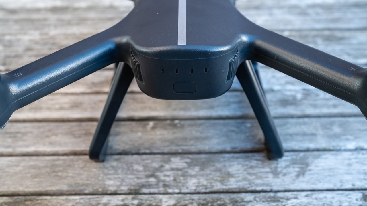 Holy Stone HS700E_close up on back of drone