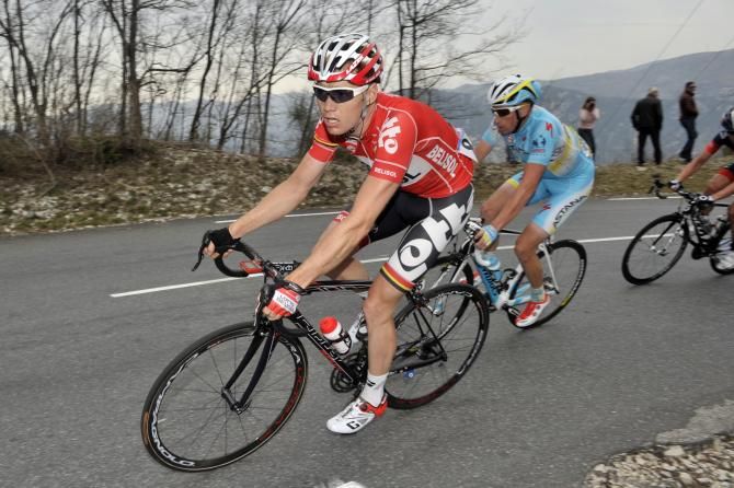 Pim Ligthart riding to the lead in the mountain's classification