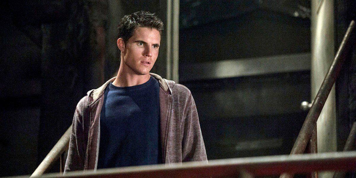 Upload: 9 Movies And Shows You&rsquo;ve Seen Robbie Amell In Before The