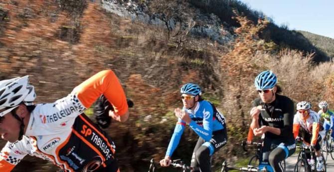 Snack time for Garmin-Sharp's Thomas Dekker and Johan van Summeren