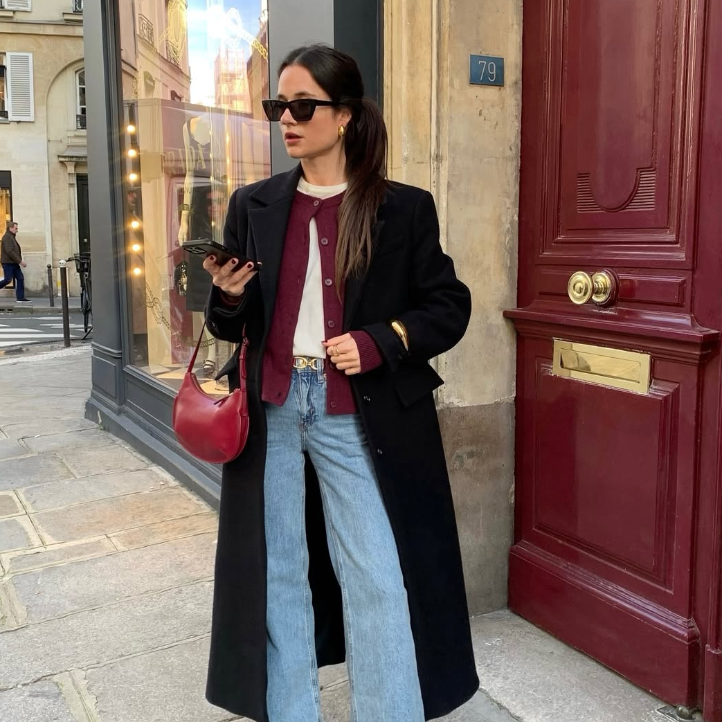 7 Simple, Anti-Trend Outfits With Jeans French Women Always Rely On