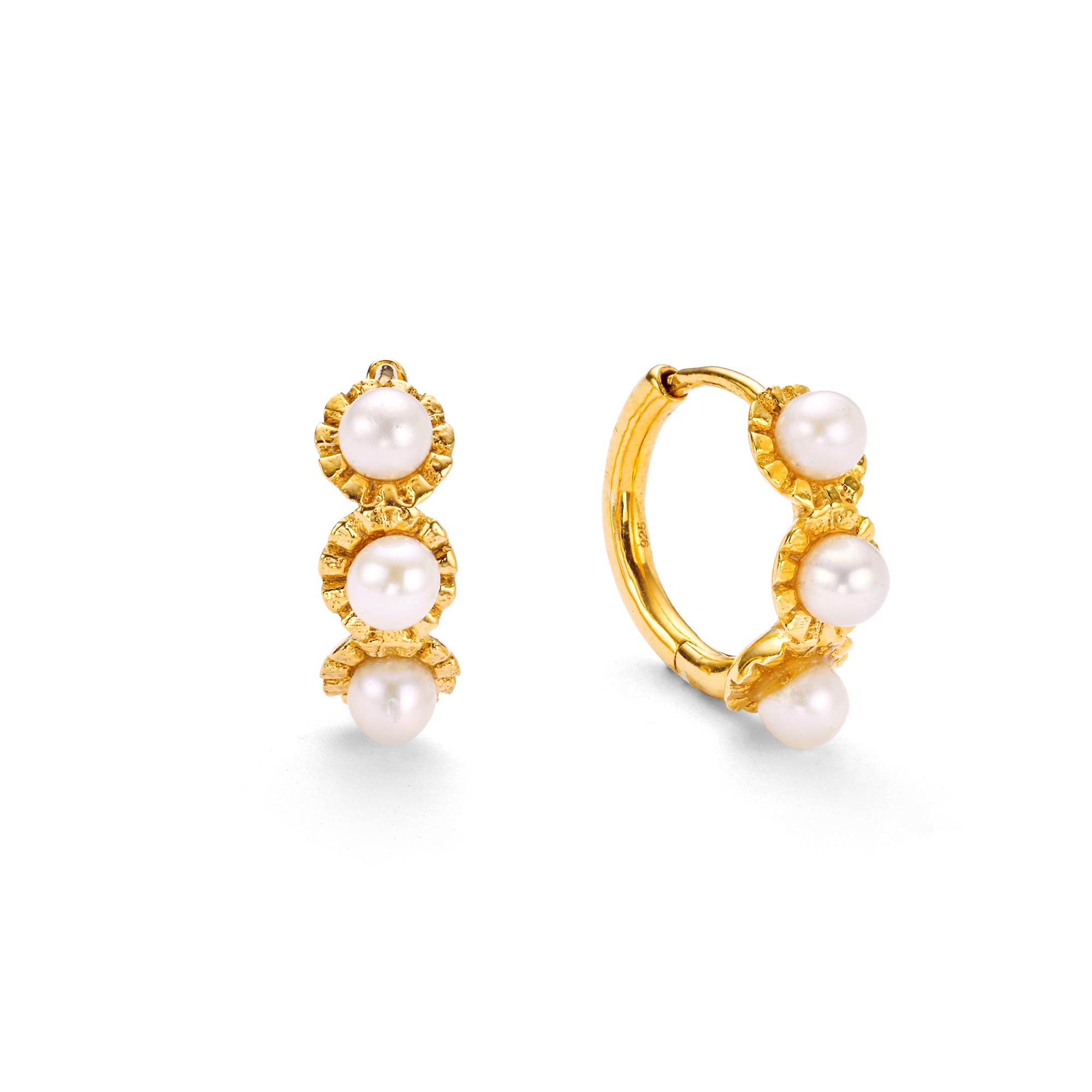 La Perle Huggie Hoops