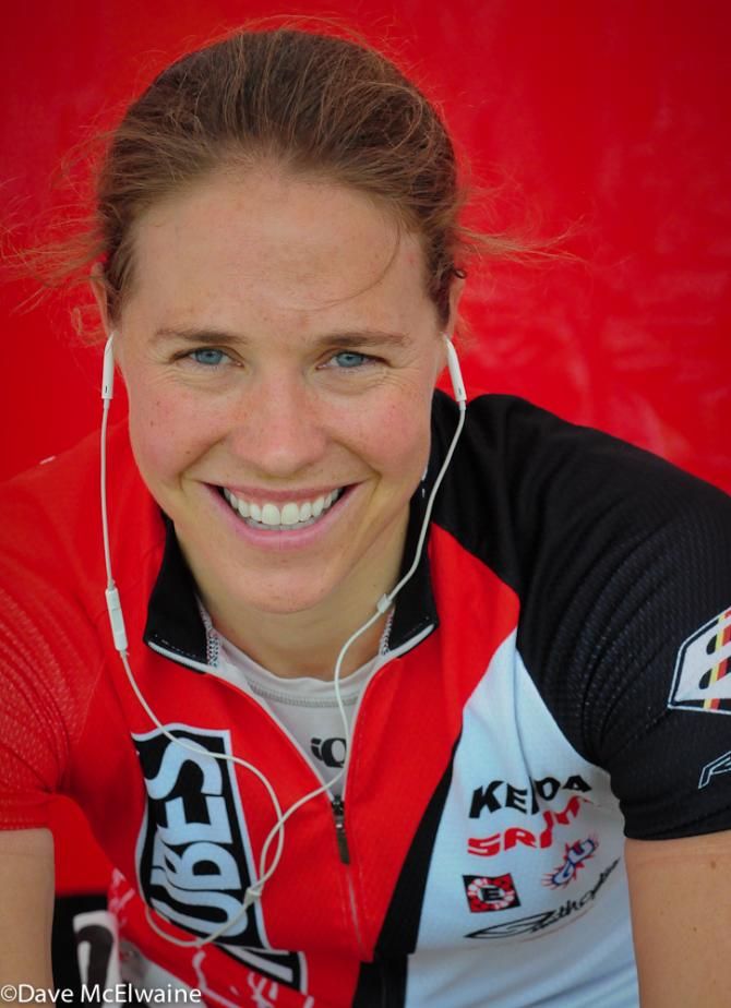 Amanda Carey (Stan's NoTubes) warming up on her trainer