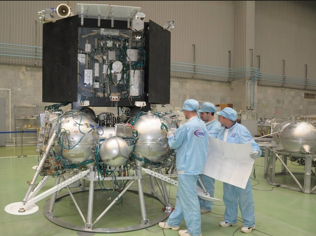 Technicians work on hardware for Luna 25, a mission that marks the return of the Russian robot to the moon.