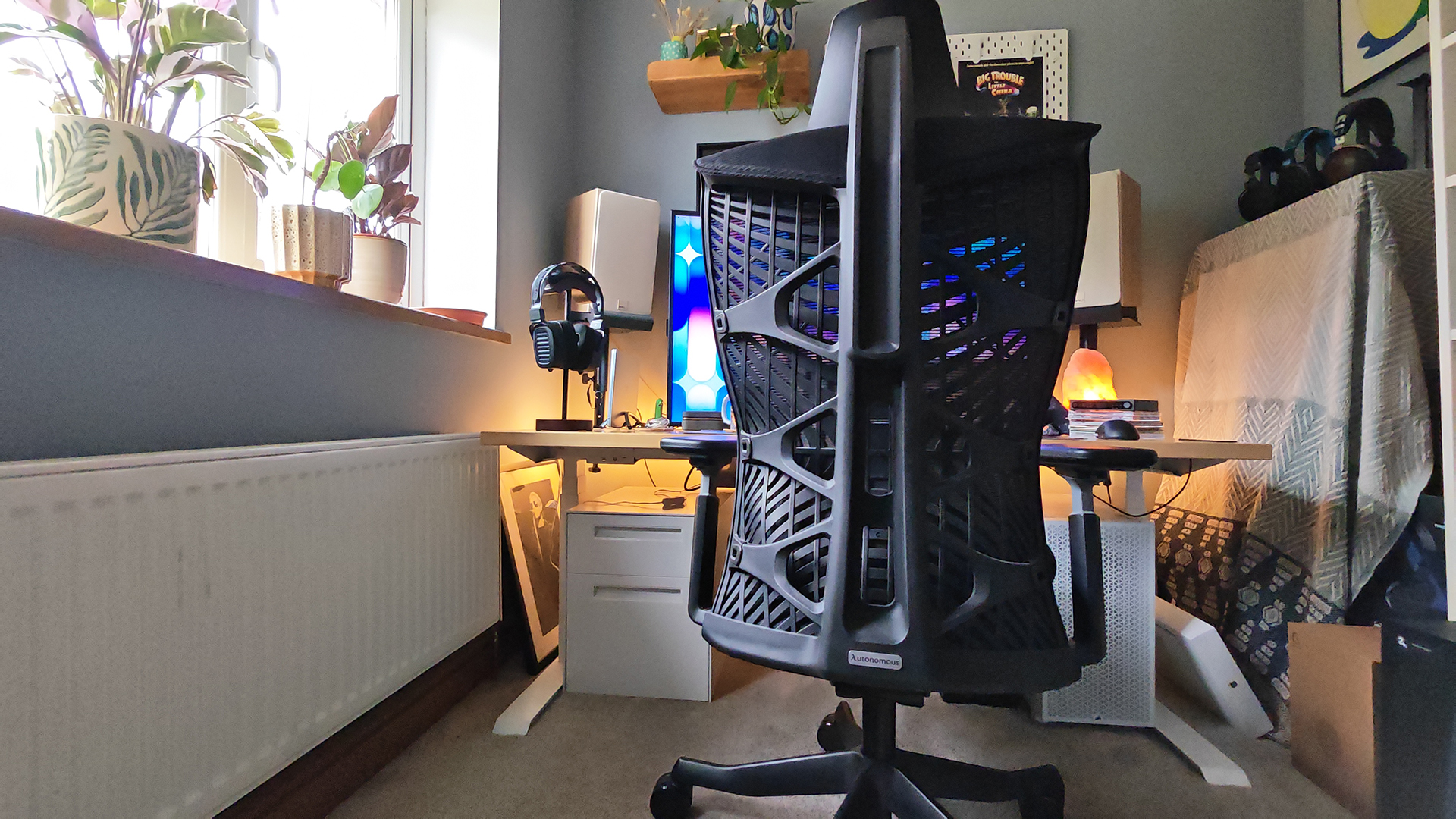 The Autonomous ErgoChair Ultra 2 chair in a home office. 