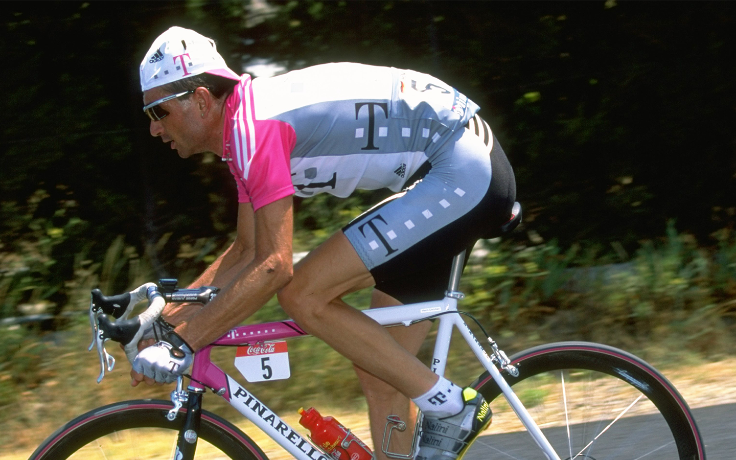 25 Jul 1998: Telekom rider Christian Henn of Germany in action during Stage 13 of the Tour de France from Frontignan to Carpentras in France. \ Mandatory Credit: Alex Livesey/Allsport