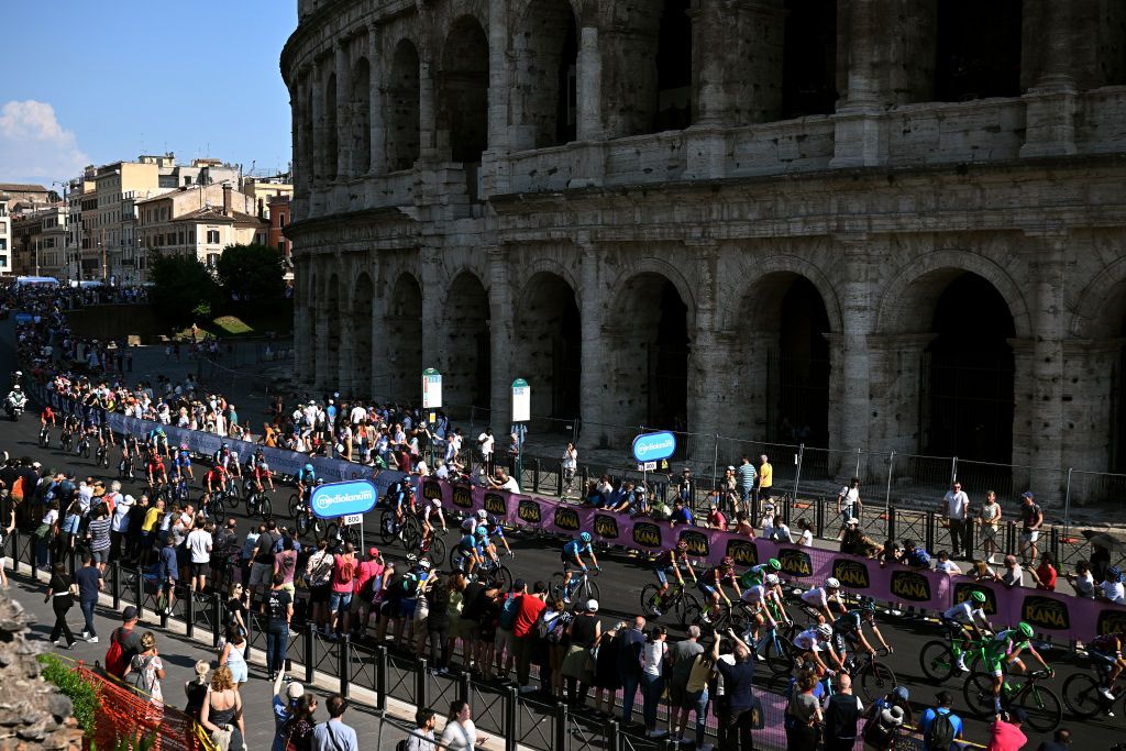 ROME ITALY MAY 28 A general view of the peloton competing close to the The Colosseum during the 106th Giro dItalia 2023 Stage 21 a 126km stage from Rome to Rome UCIWT on May 28 2023 in Rome Italy Photo by Stuart FranklinGetty Images