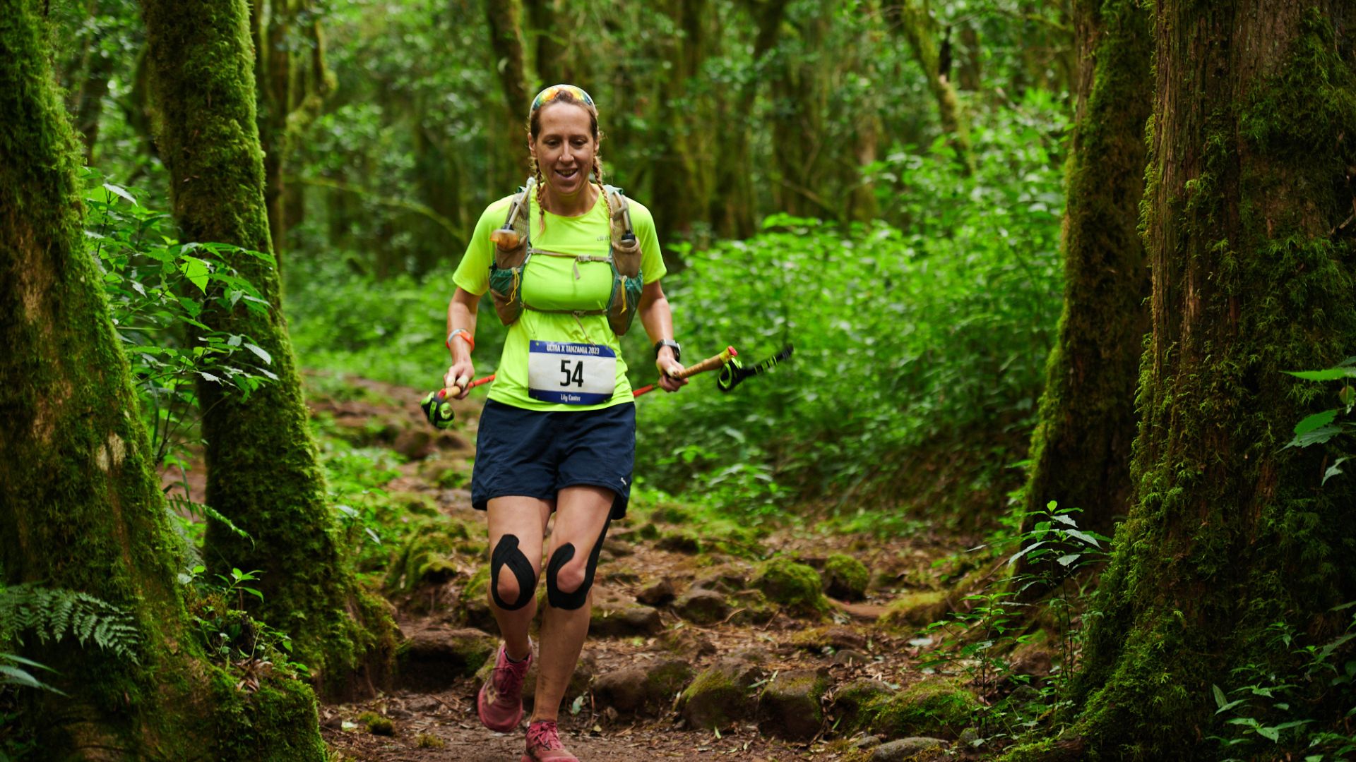 Lily Canter running at an event