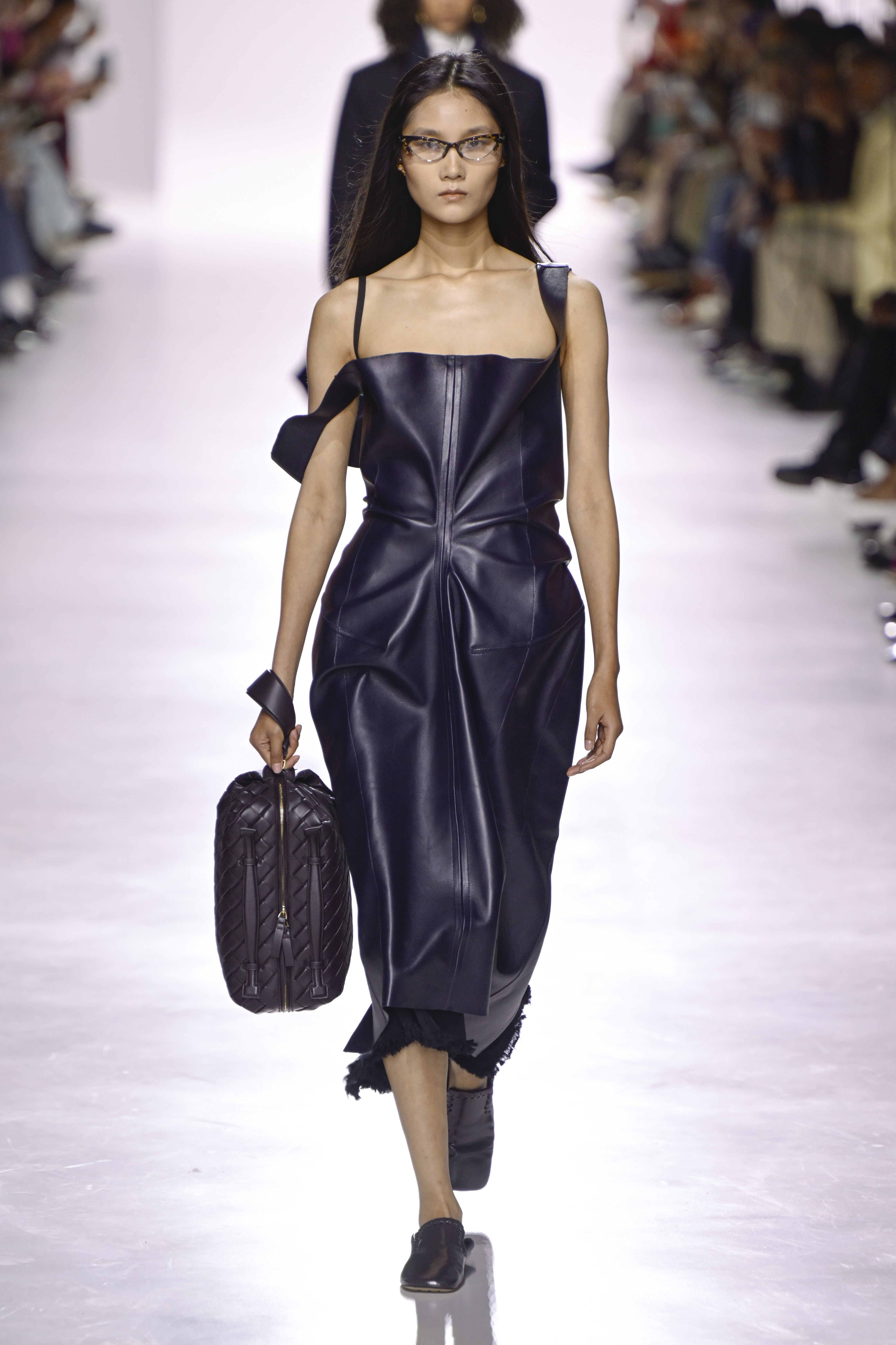 Bottega Veneta SS 2026 runway show by Louis Trotter