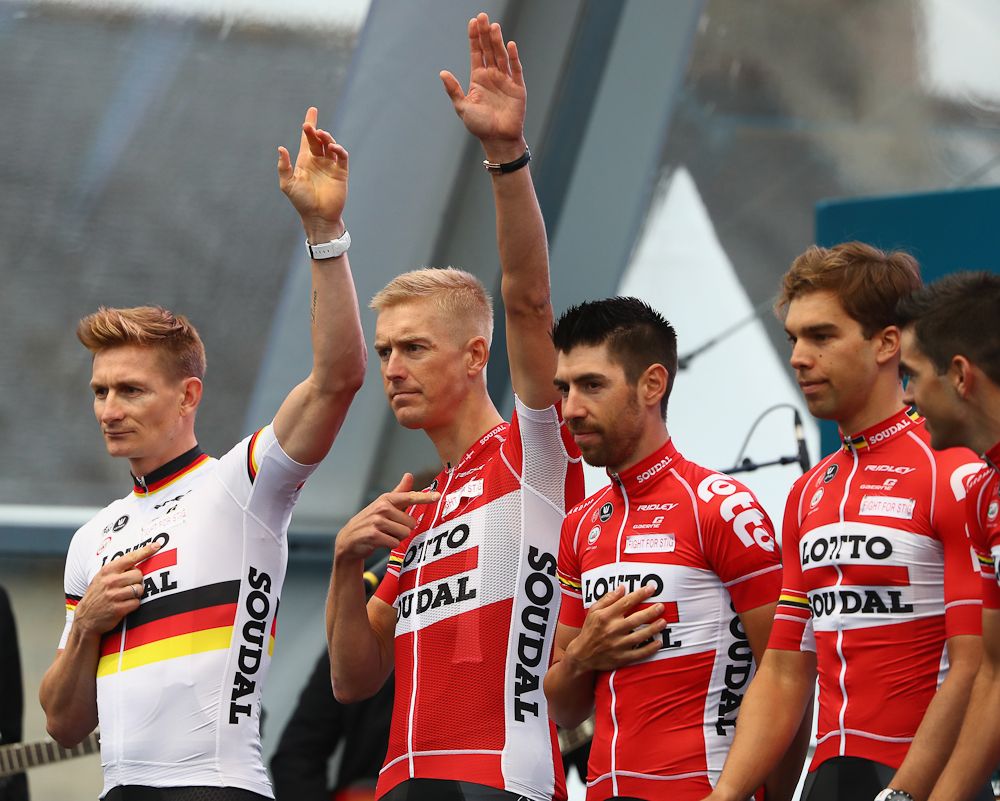 Lotto Soudal riders pay tribute to teammate Stig Broeckx