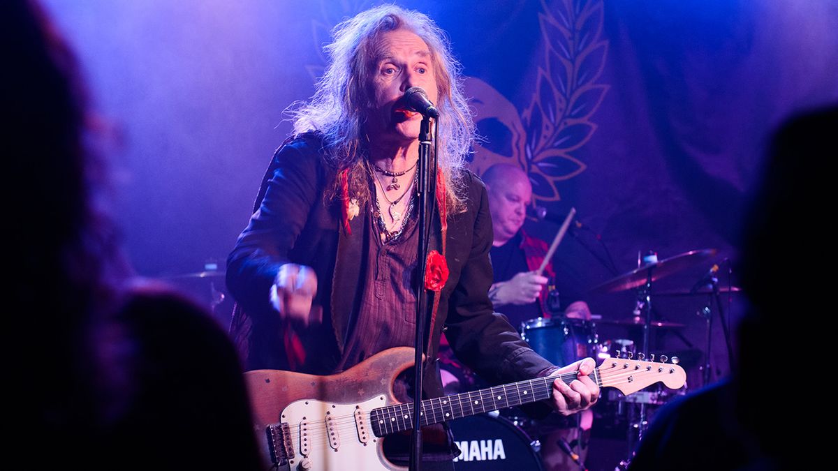 GMT & Bernie Tormé & Torme バーニートーメ Bernie Tormé saved Ozzy Osbourne's career with 7 gigs | Guitar World