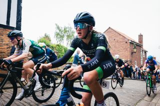 Cat Ferugson competing at the Rapha Lincoln Grand Prix