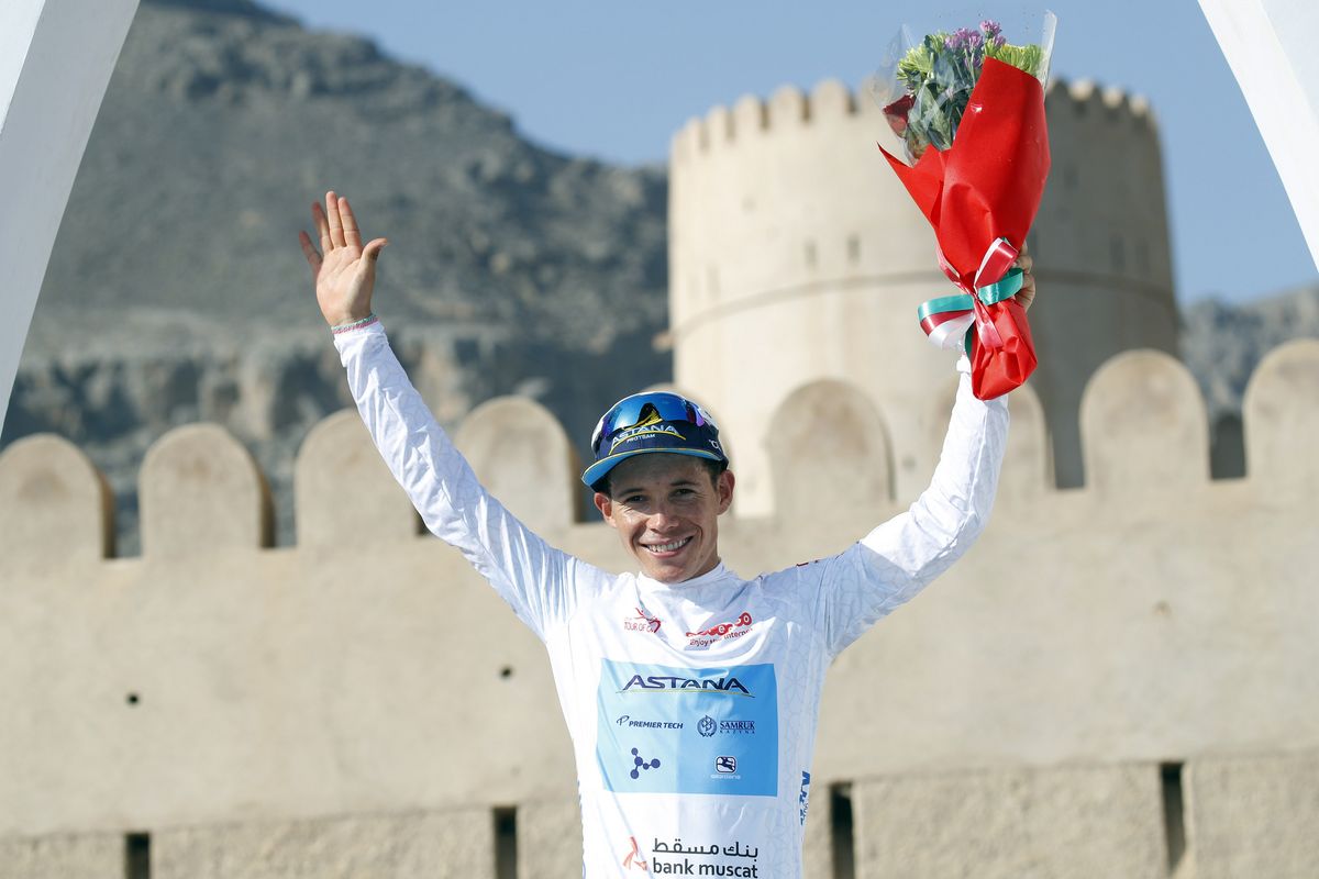 Miguel Angel Lopez (Astana) also kept the best young rider's white jersey