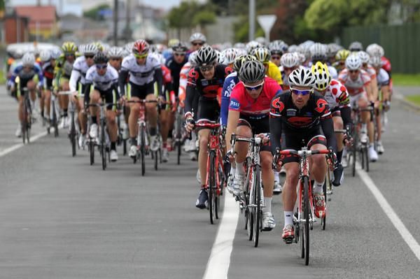 Calder Stewart BikeNZ National Team are left to do all the work on the front of the chasing peloton.